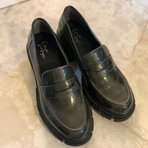 Crown Vintage Sage EUC Chunky Platform Loafers Shoes Green Gray Metallic US 7